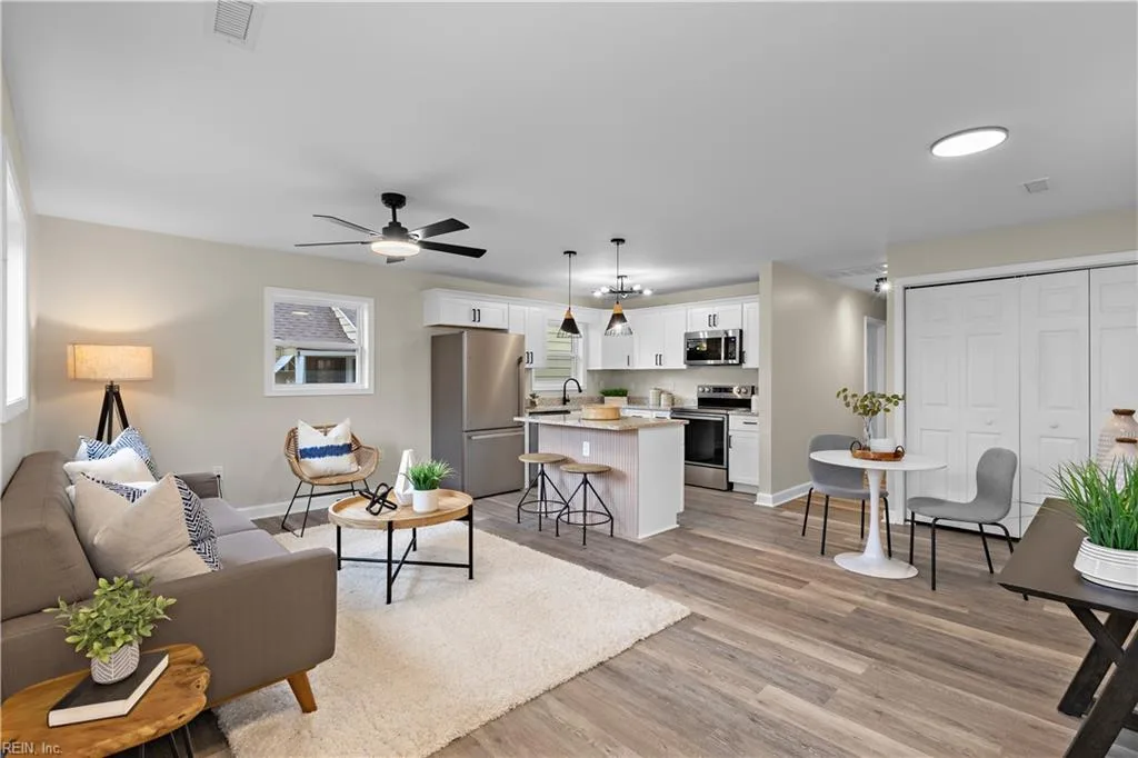 726 Hemlock AVE, HAMPTON VA 23661