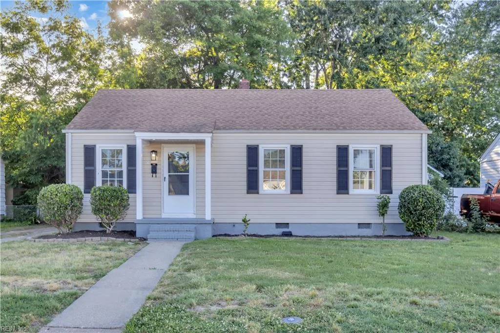 45 Cherry Acres DR, HAMPTON VA 23669