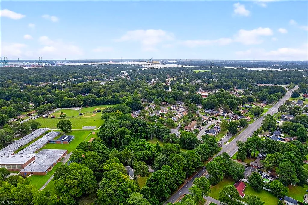 5214 W High St, Portsmouth — photo
