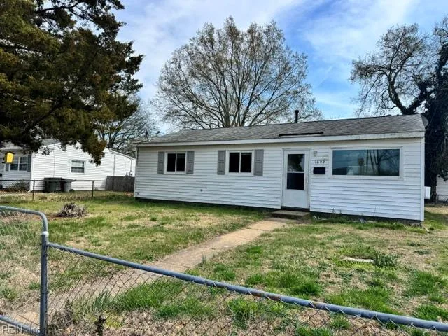 1802 Moger DR, HAMPTON VA 23663