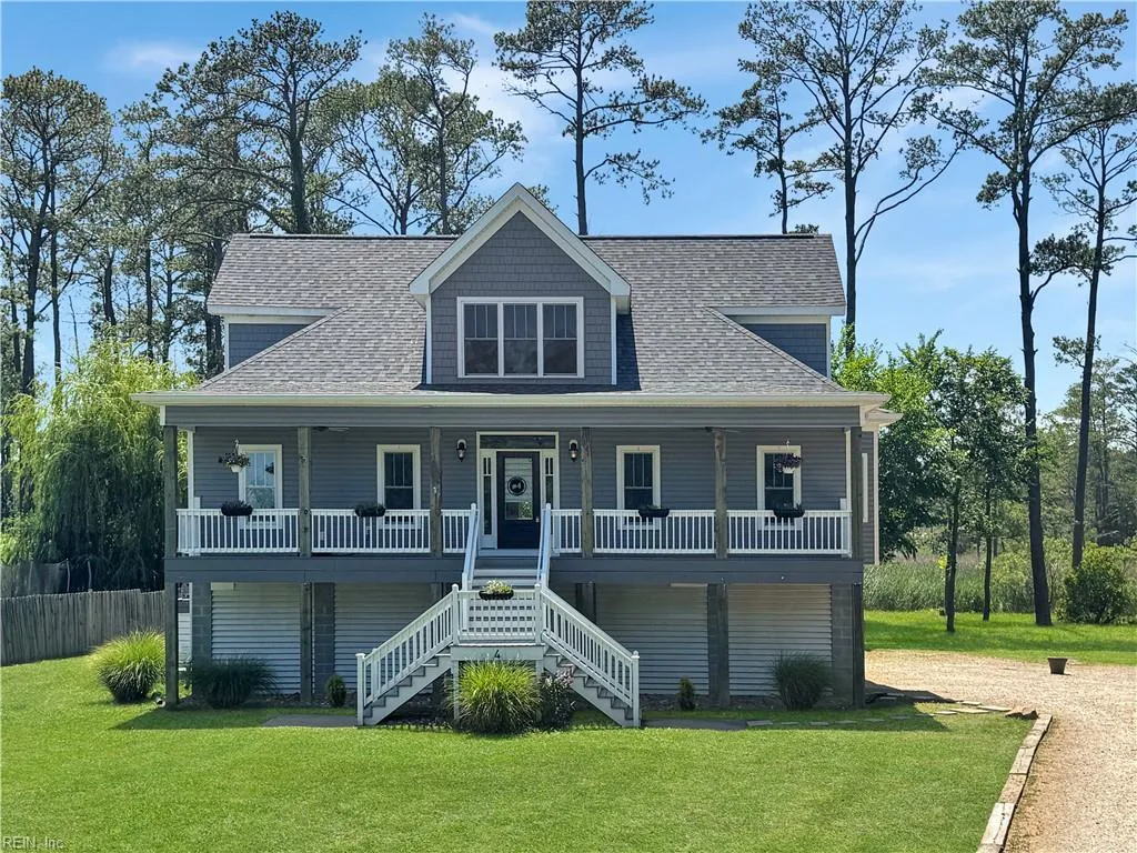 4 Walters LN, POQUOSON VA 23662