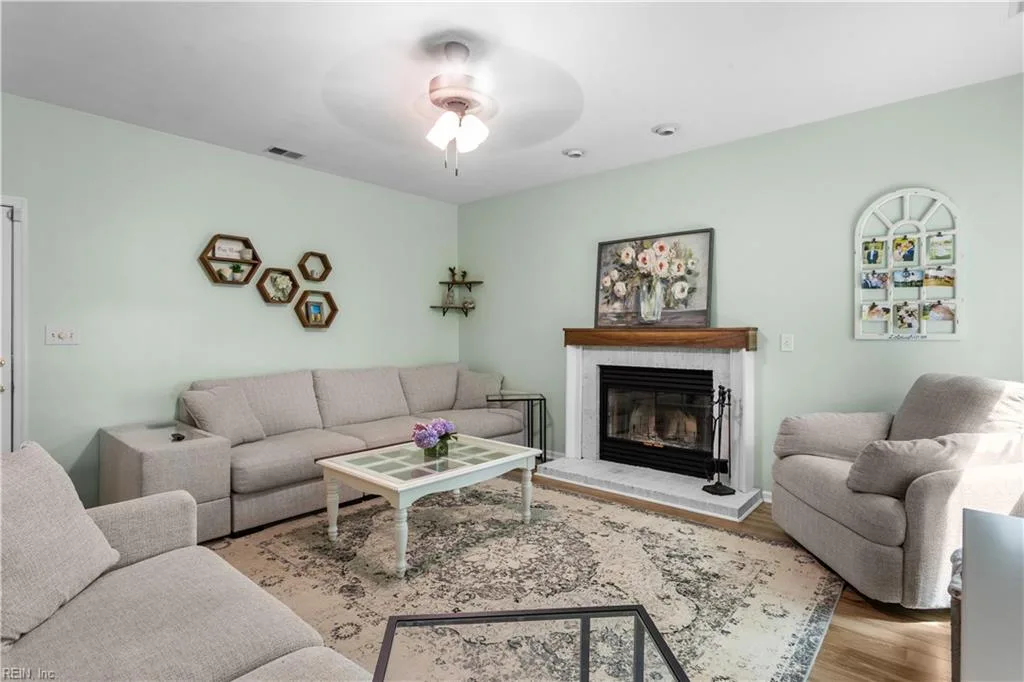 1204 Elverton Ct, Chesapeake — photo