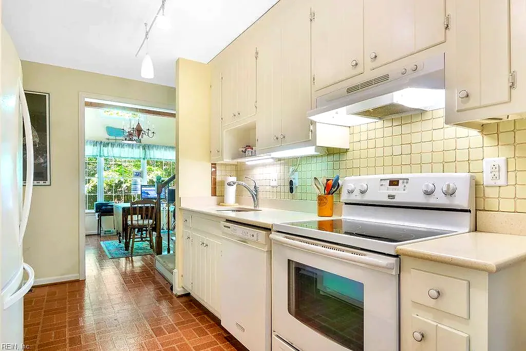 2 Buford Rd, Williamsburg — photo