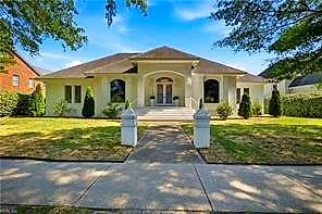 1423 N Veaux Loop, Norfolk — photo