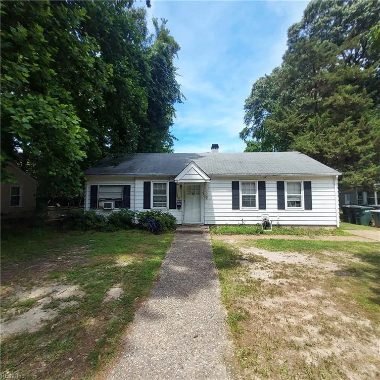 107 Rosewood DR, HAMPTON VA 23669