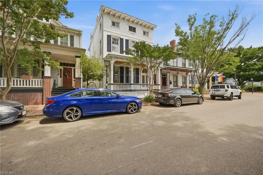 367 Middle ST, PORTSMOUTH VA 23704