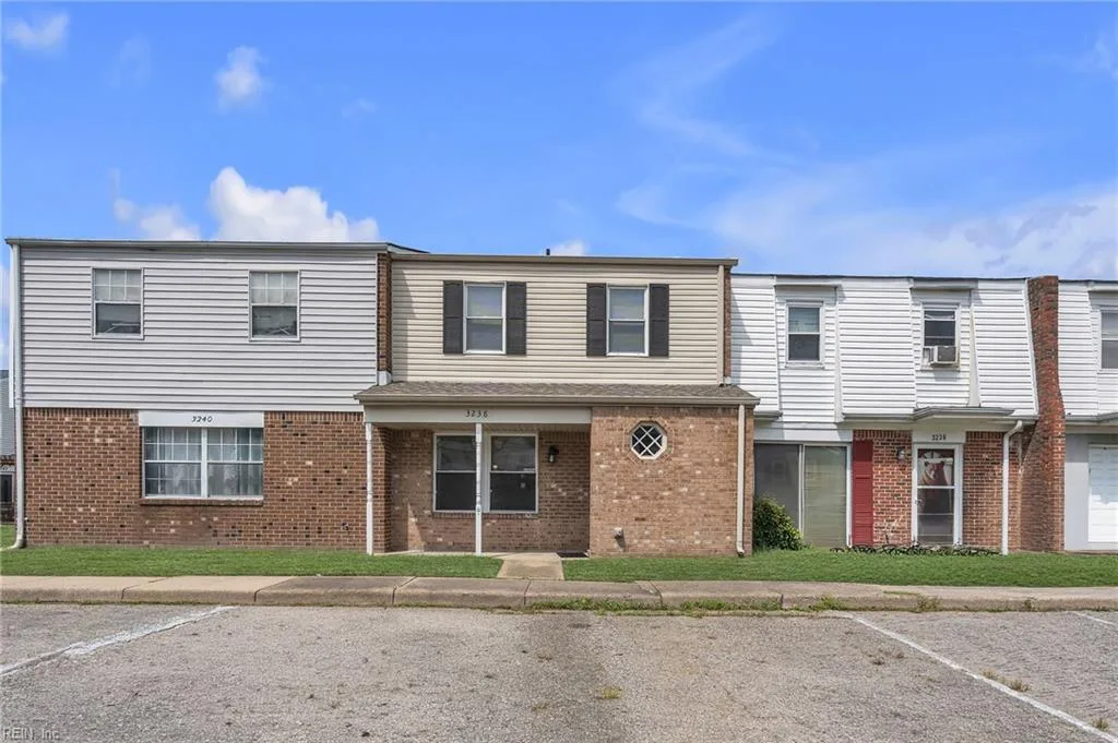 3238 Manor Glenn CT, VIRGINIABEACH VA 23453