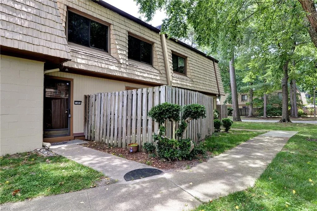 1484 Ventura WAY, NEWPORTNEWS VA 23608