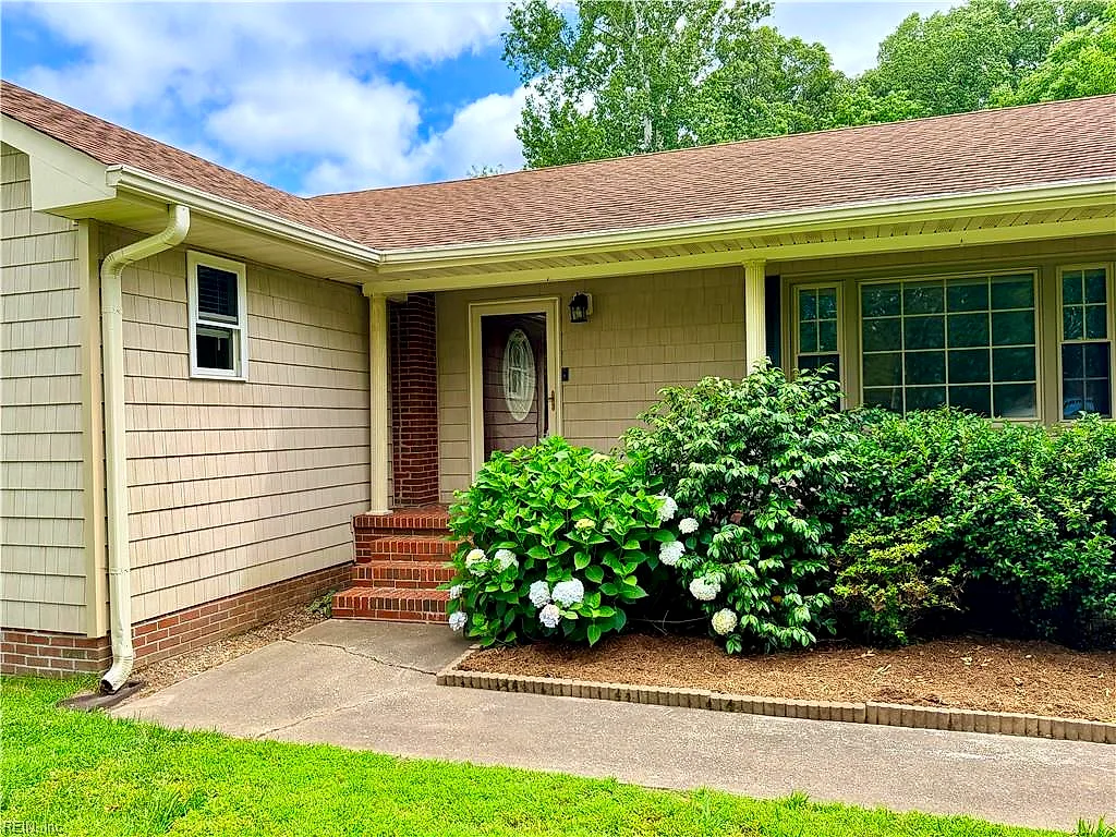 2905 Harbor Rd, Suffolk — photo