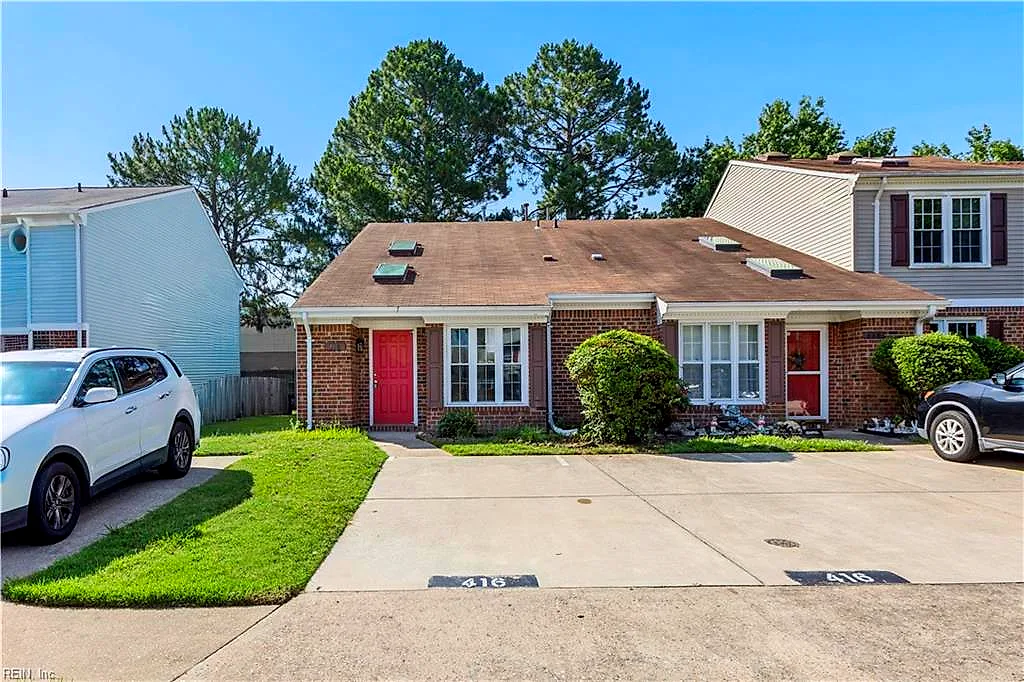 416 Hollomon Dr, Hampton — photo