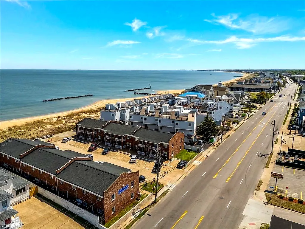 828 E Ocean View Ave #1, Norfolk — photo