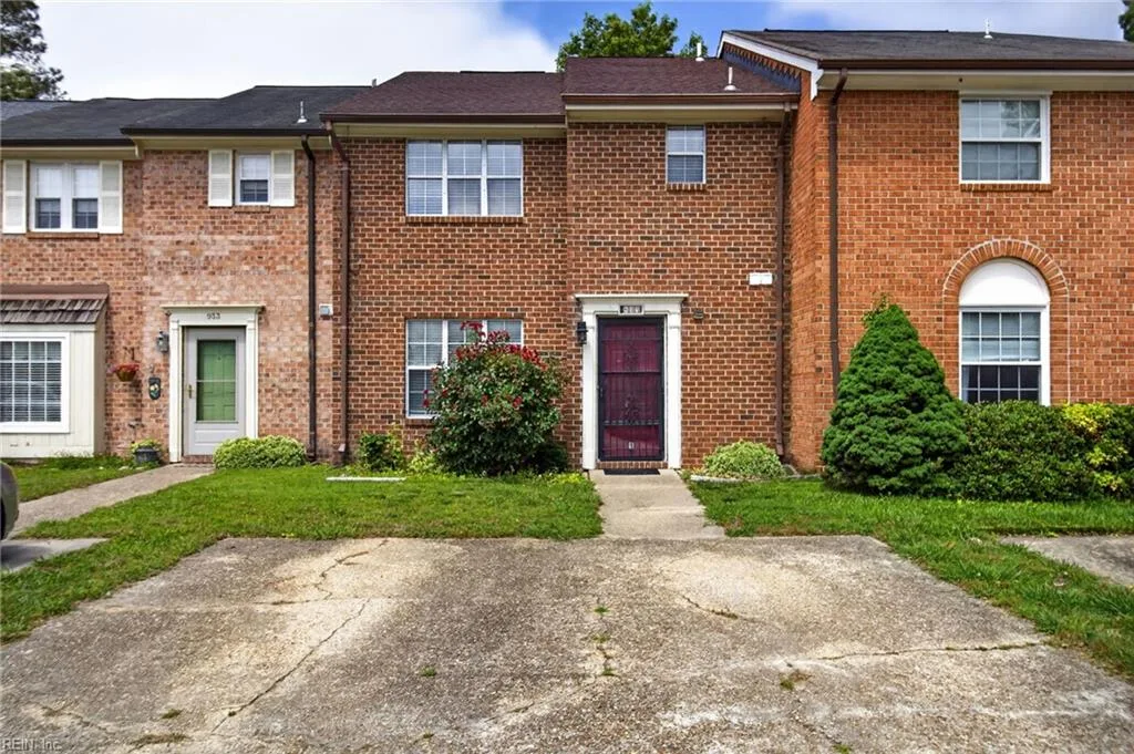 937 Welch CIR, VIRGINIABEACH VA 23452