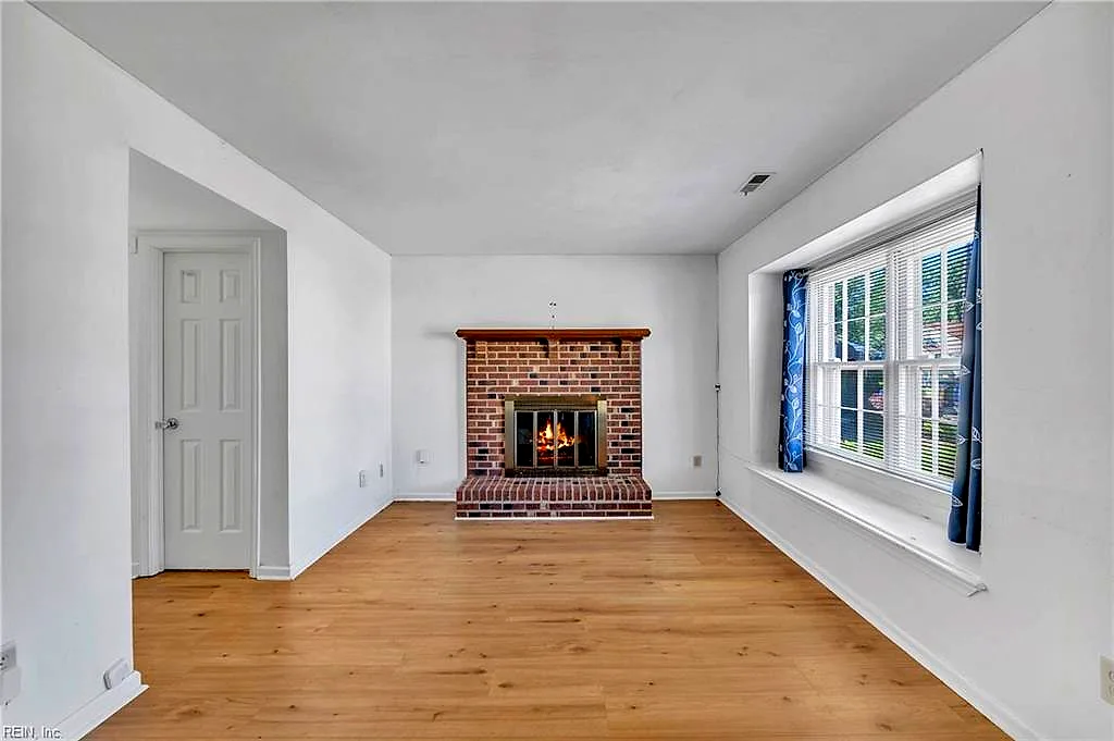 5144 Castle Way, Portsmouth — photo