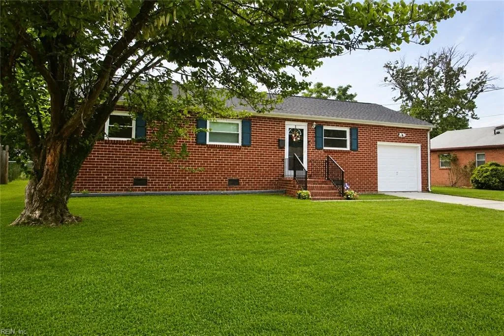 475 Duchess CT, HAMPTON VA 23669