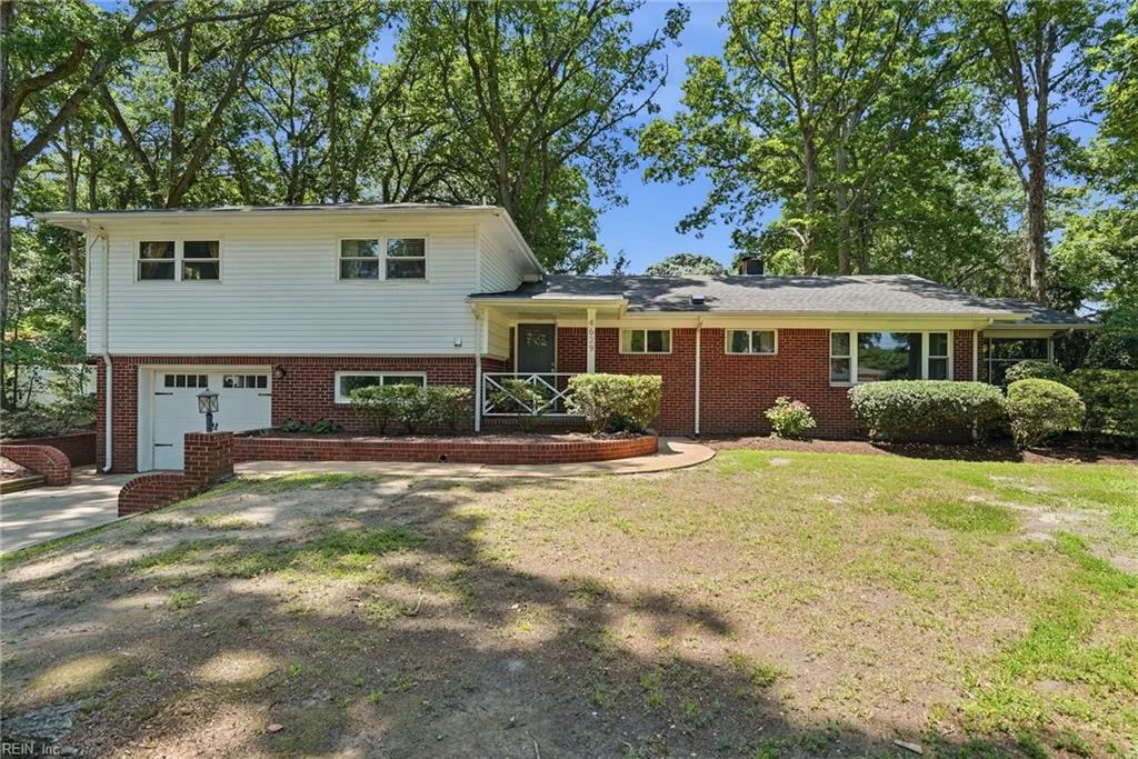 4629 Hermitage RD, VIRGINIABEACH VA 23455