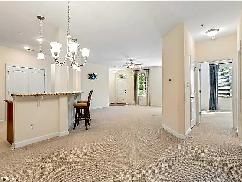 117 Ellery St #5, Yorktown — photo