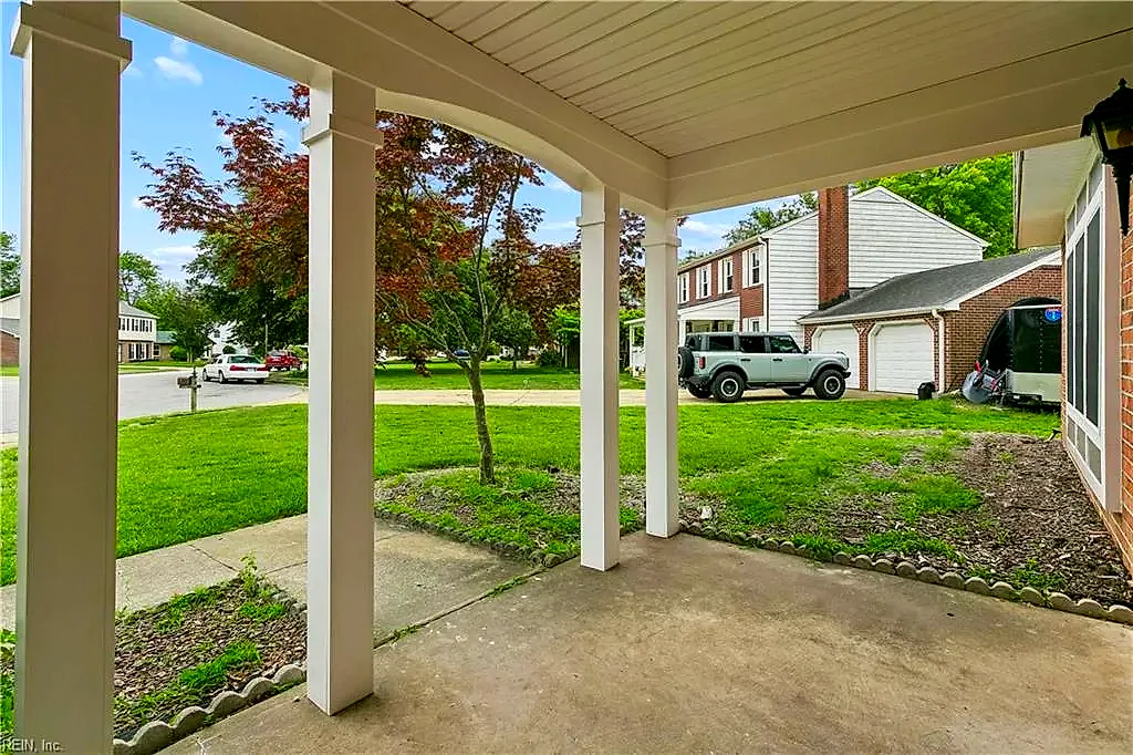 223 Captains Ct, Hampton — photo