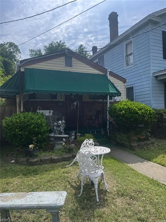 2126 Chestnut AVE, NEWPORTNEWS VA 23607