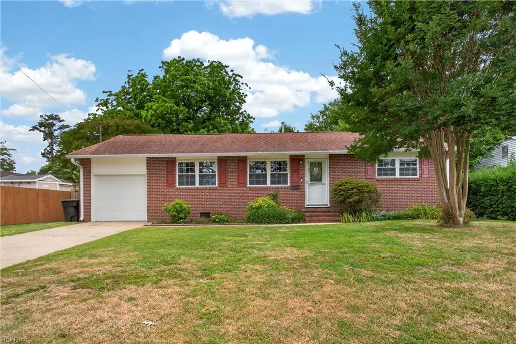 703 New Bern AVE, HAMPTON VA 23669