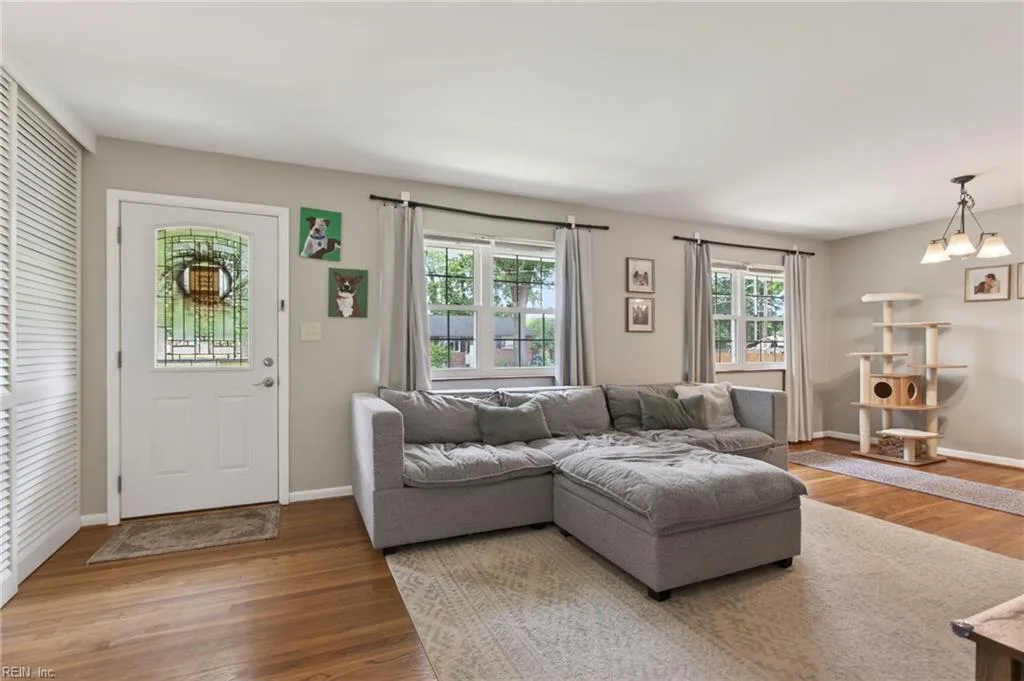 703 New Bern Ave, Hampton — photo