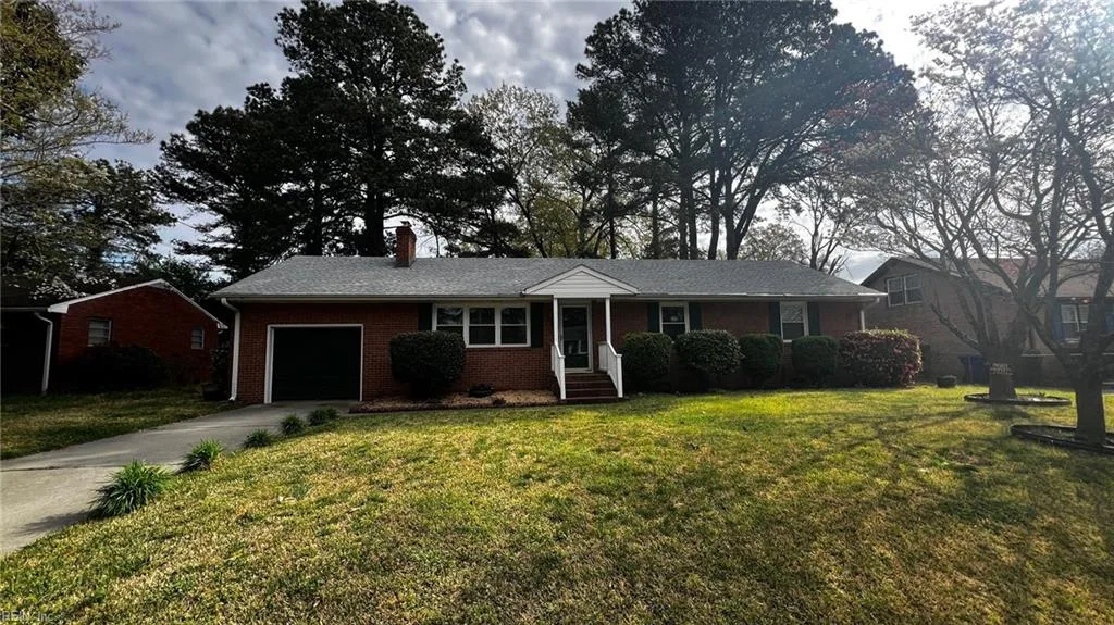 207 Robin RD, PORTSMOUTH VA 23701