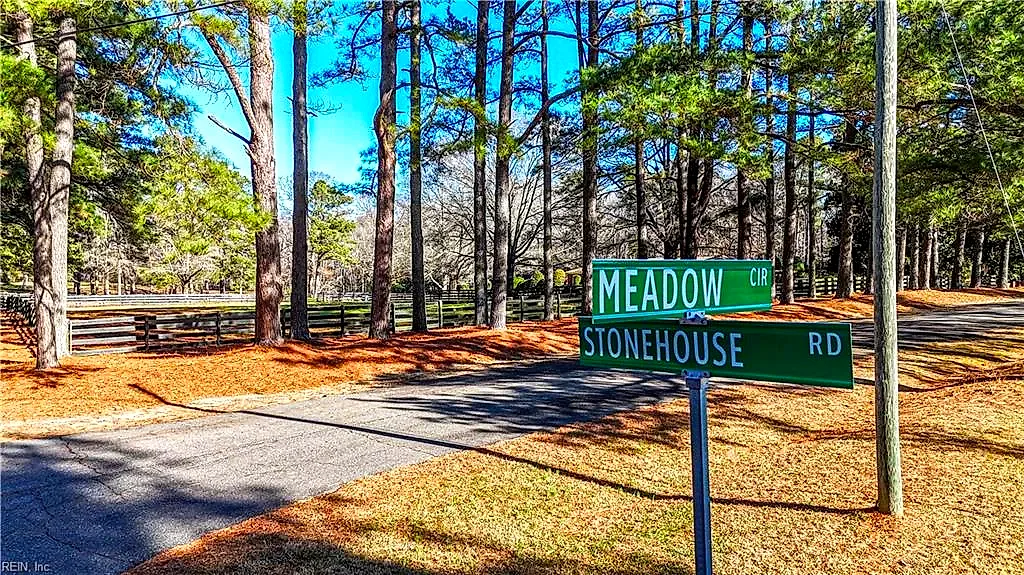5 Meadow Cir, Williamsburg — photo