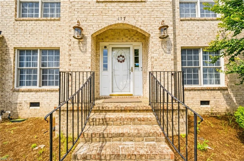 117 Benjamins CT, SEAFORD VA 23696