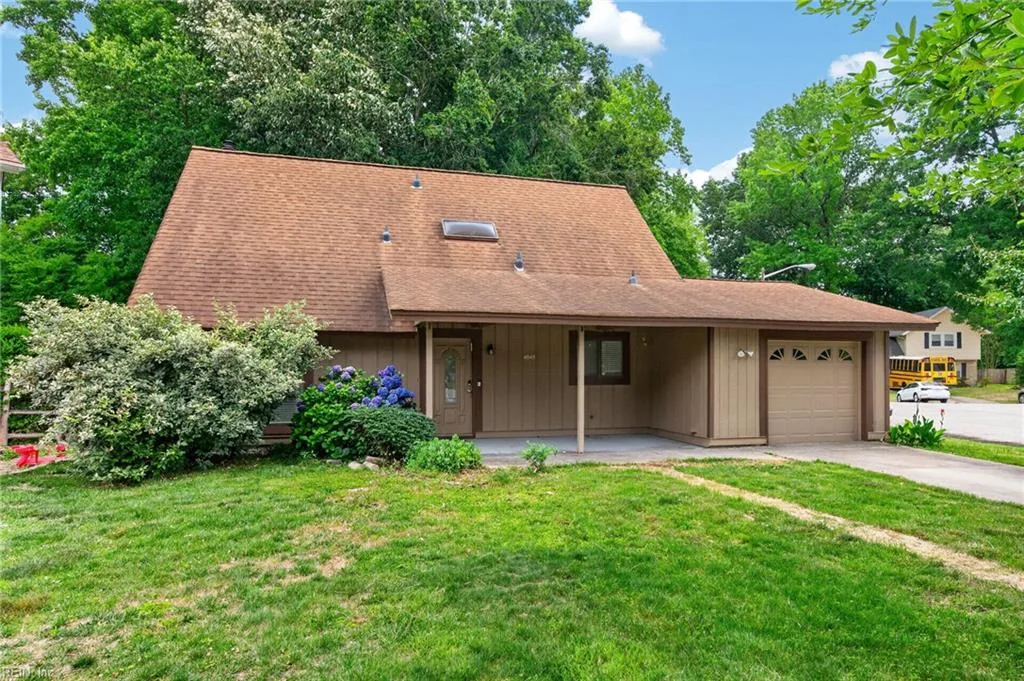 4048 Barkleaf DR, VIRGINIABEACH VA 23462