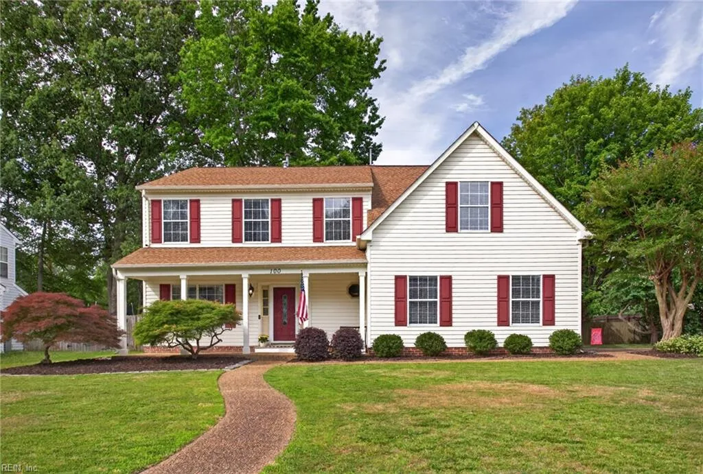 100 Hatcher CT, YORKTOWN VA 23693