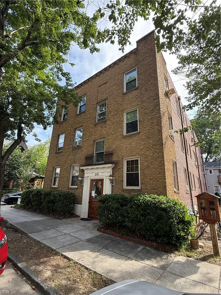 210 Drummond Place Pl #5, Norfolk — photo