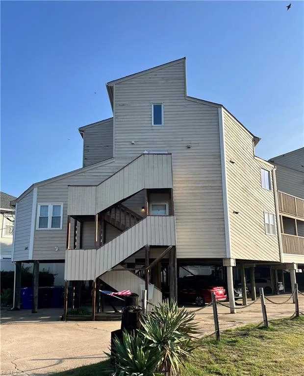 1140 E Ocean View AVE #B, NORFOLK VA 23503