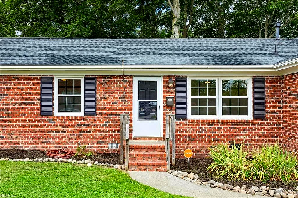 903 Sumter Dr, Newport News — photo
