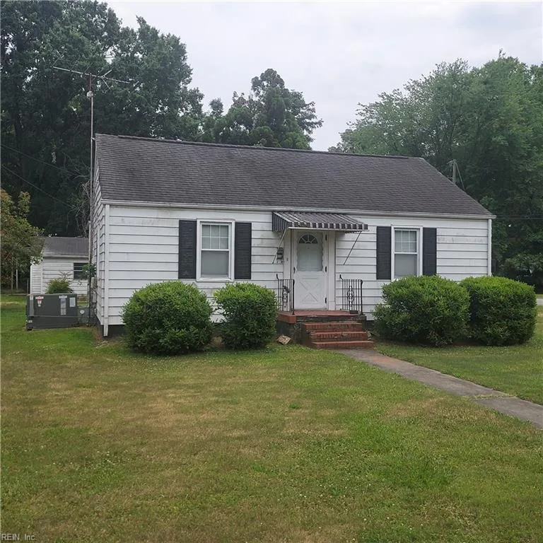 616 Brewer ST, NEWPORTNEWS VA 23605