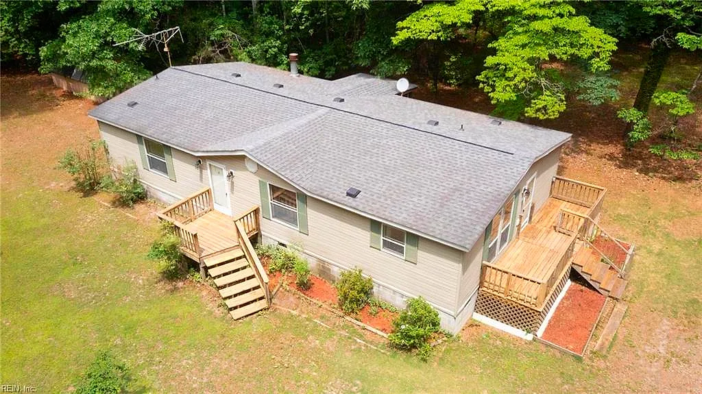 7695 Wagon Run Rd, Gloucester — photo