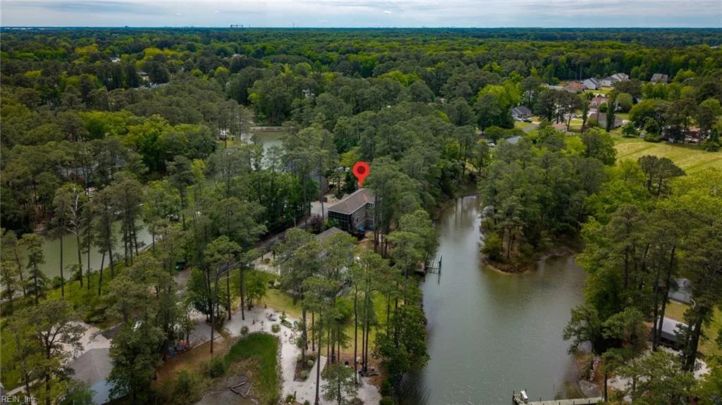 247 Hunts Neck RD, POQUOSON VA 23662