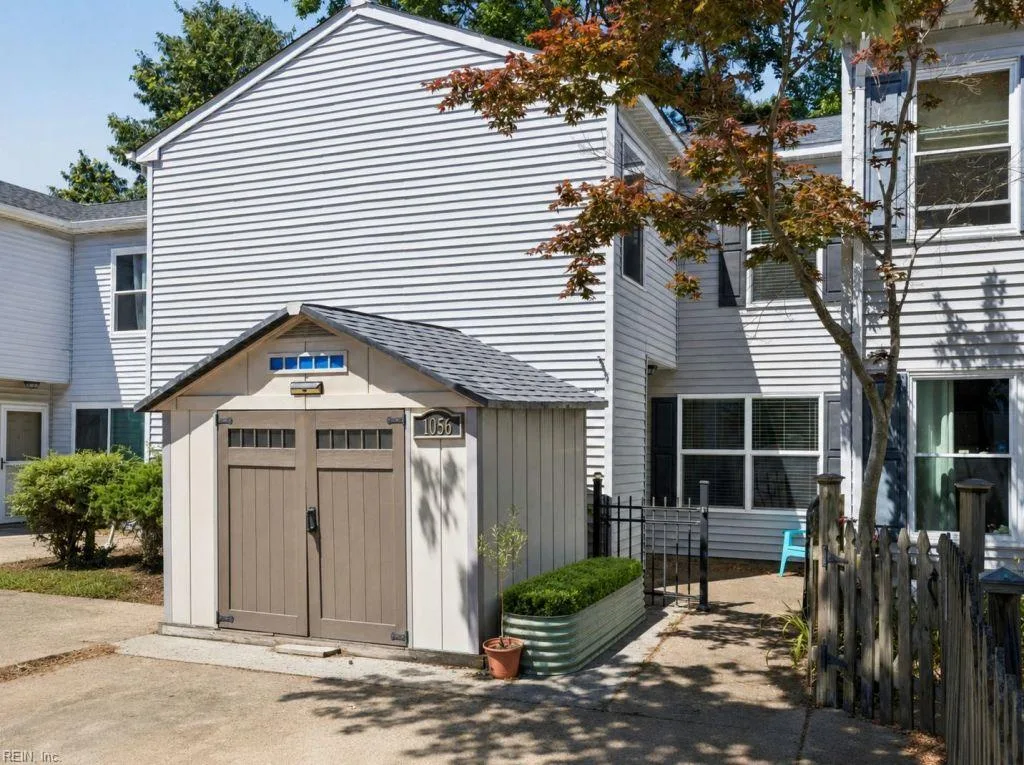 1056 Coastaway DR, VIRGINIABEACH VA 23451