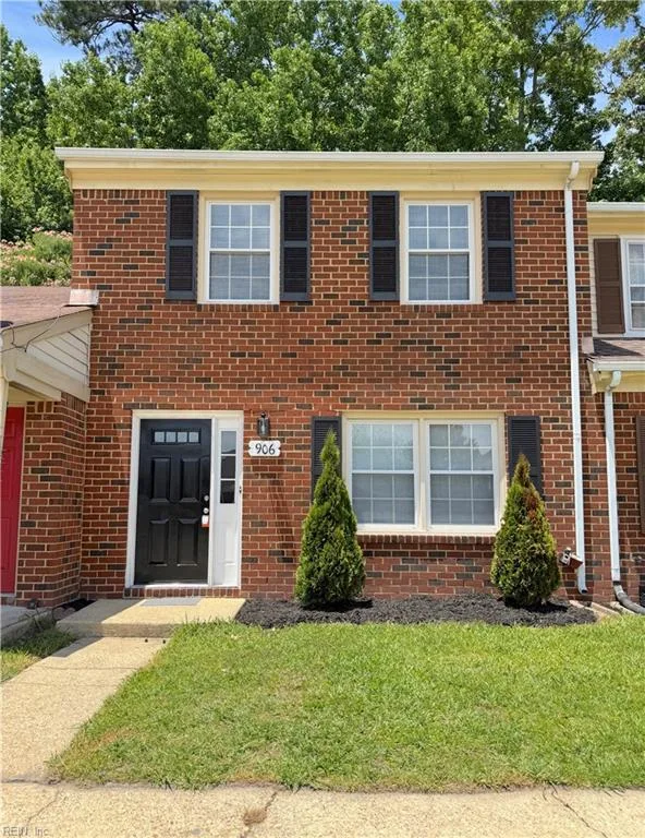 906 Wickford DR, CHESAPEAKE VA 23320