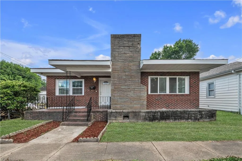 2316 Effingham ST, PORTSMOUTH VA 23704