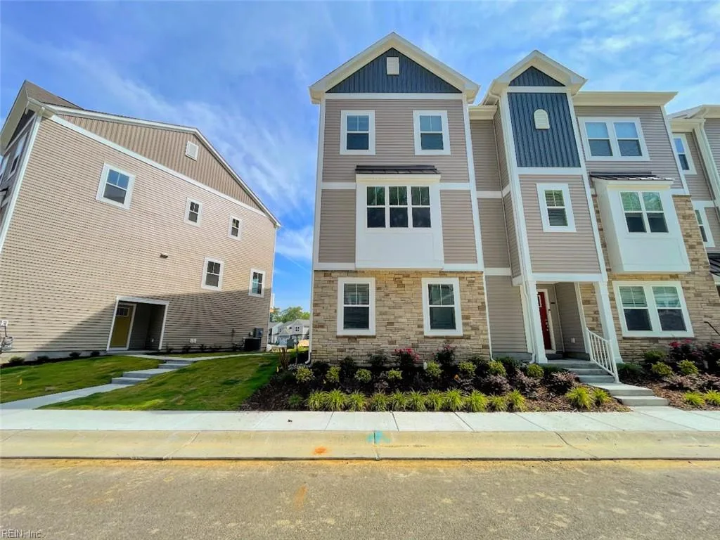1005 Serene Rd #103, Suffolk — photo