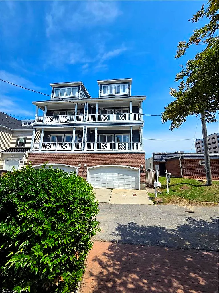 304 26 1/2 St #A, Virginia Beach — photo