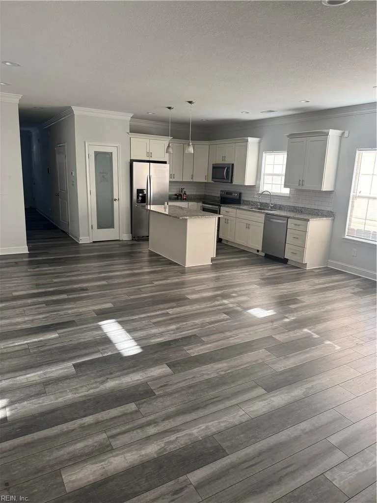 17 Lacrosse St, Hampton — photo