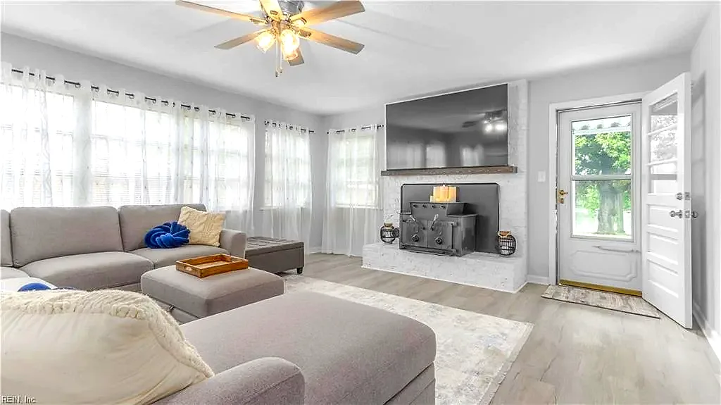 969 Sunnyside Dr, Virginia Beach — photo