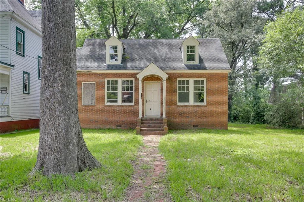 450 Douglas AVE, PORTSMOUTH VA 23707