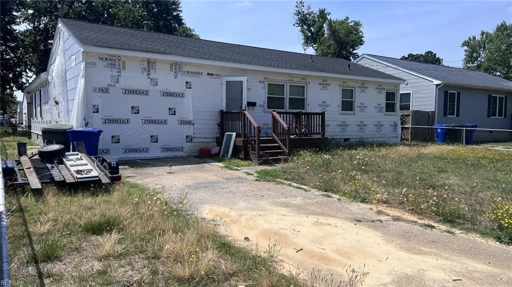 1112 80th ST, NEWPORTNEWS VA 23605