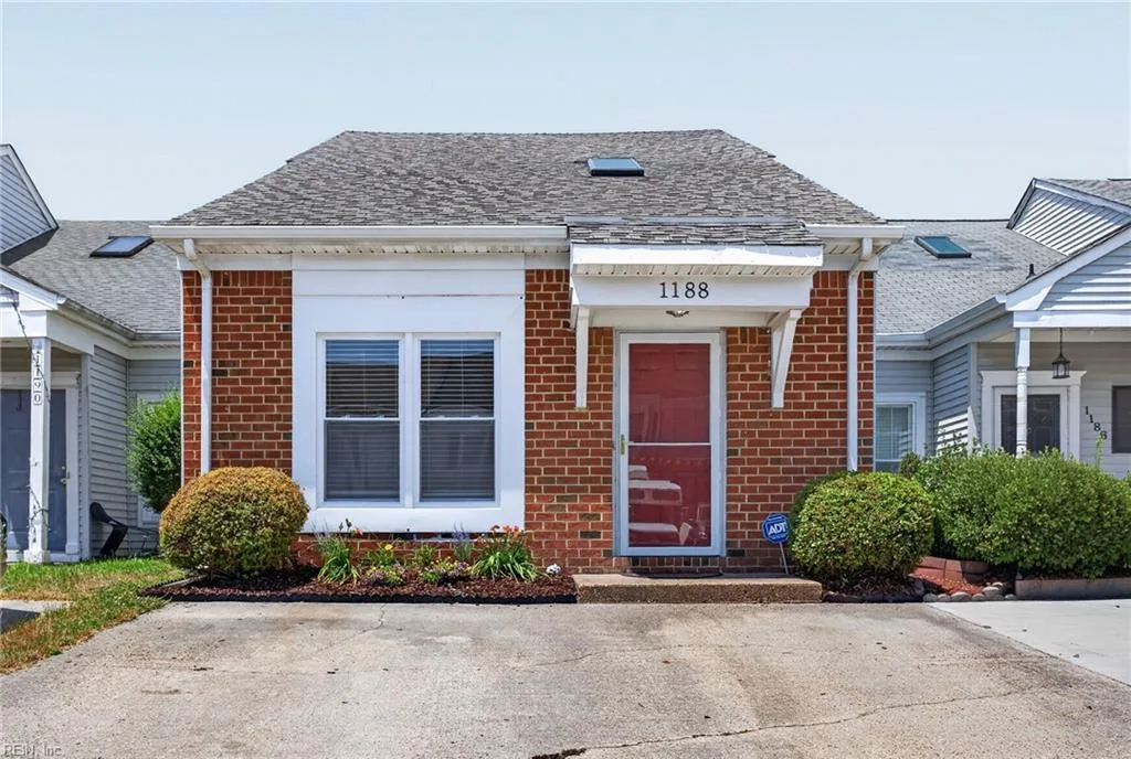 1188 Hillock XING, VIRGINIABEACH VA 23455