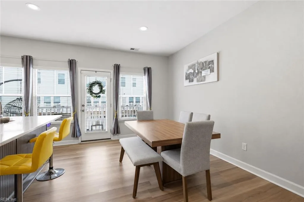 1003 Opal St #101, Suffolk — photo