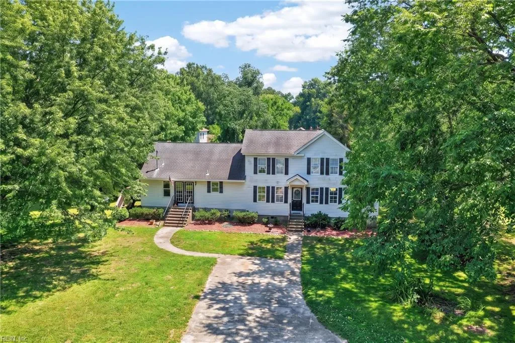12 Holston LN, HAMPTON VA 23664