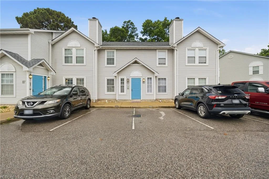 4825 Beach Landing CT #Beac, VIRGINIABEACH VA 23455