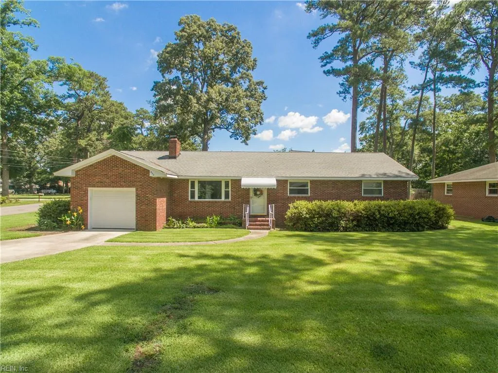 800 Pinecrest RD, VIRGINIABEACH VA 23464