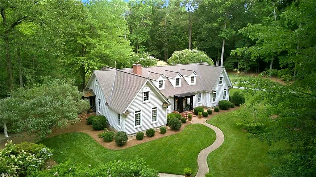 13370 Col Hogan LN, CARROLLTON VA 23314
